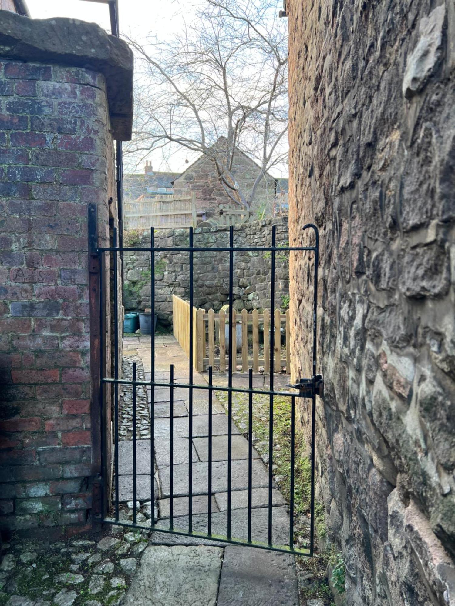 Rowan Cottage 克罗姆福德 外观 照片