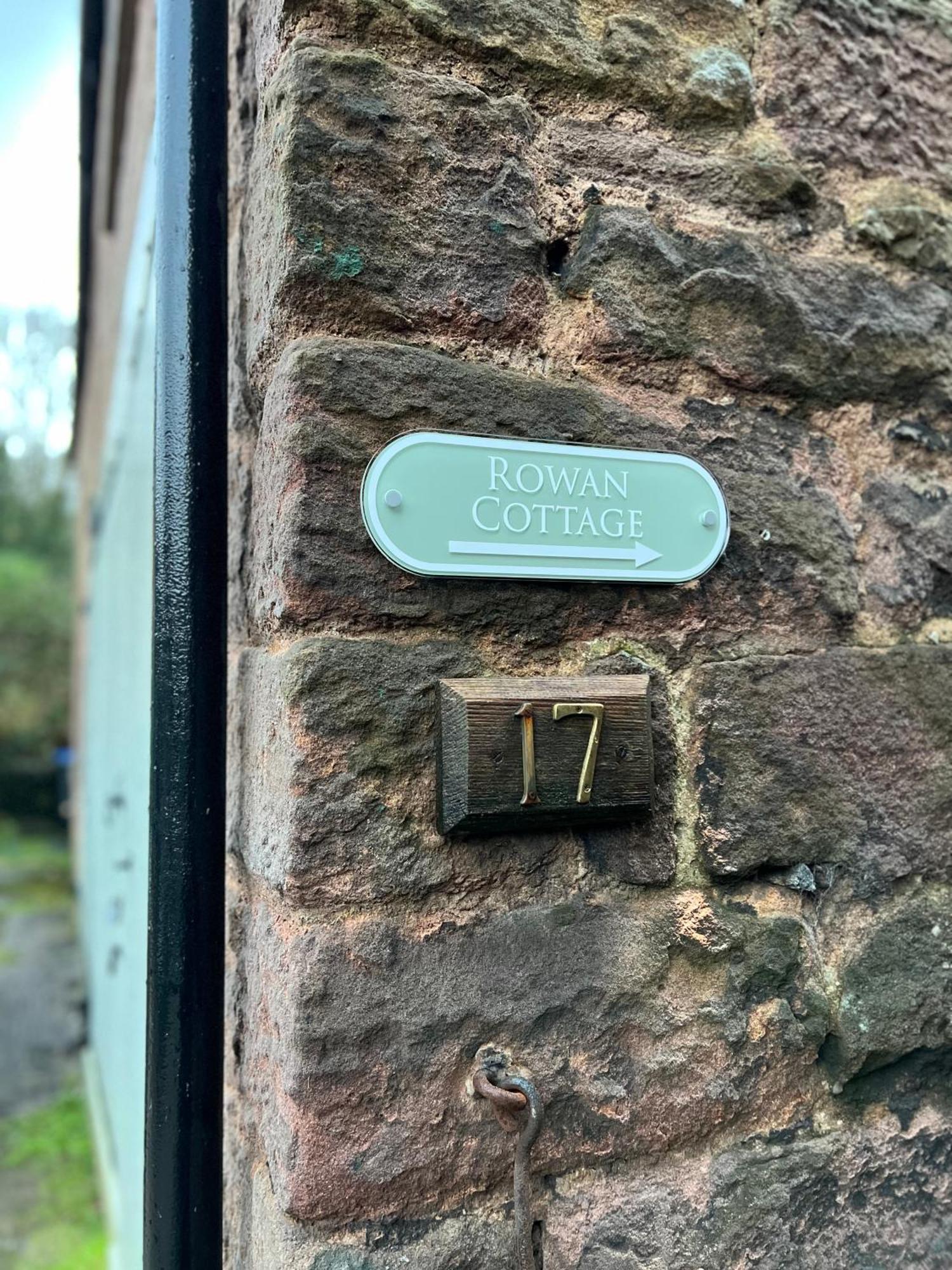 Rowan Cottage 克罗姆福德 外观 照片